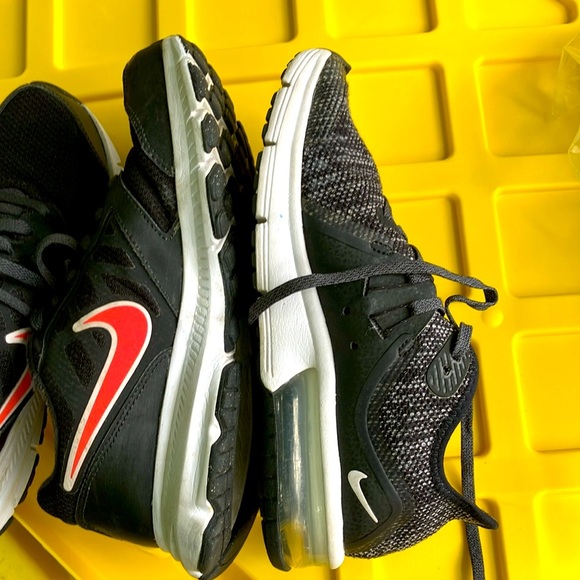 Nike women’s size 7.5 running shoes - Picture 9 of 9